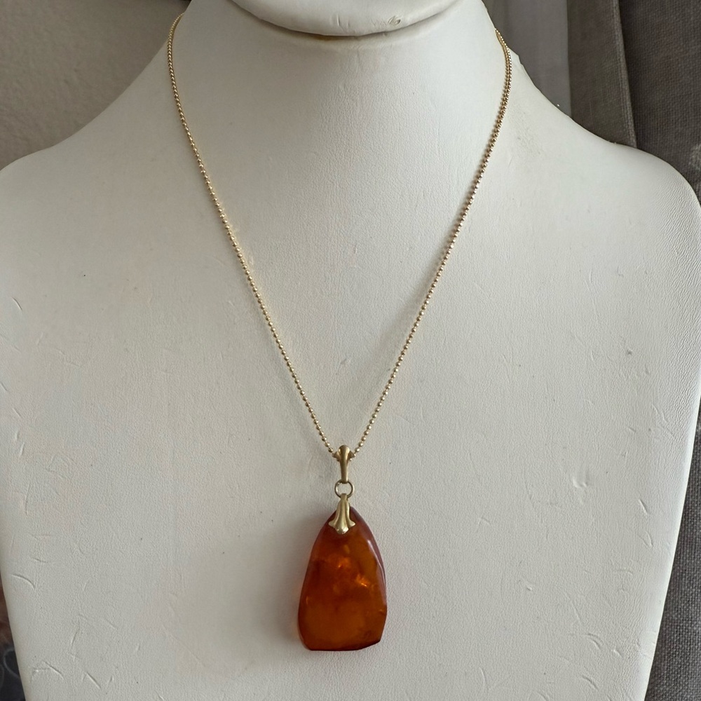 Natural Baltic amber pendant 18K gold plated adjustable chain - Picture 7 of 11